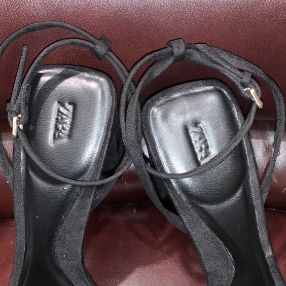 NWT Zara Block Heel Strappy Sandals - Picture 5 of 16
